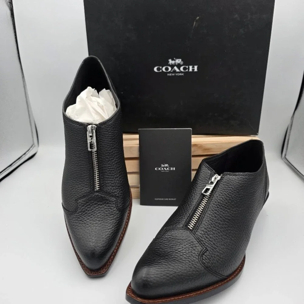 Coach Bandit Zip Shoe Pebble Black Leather Pointed Toe Bootie Q8176‎ Womens 8 B
